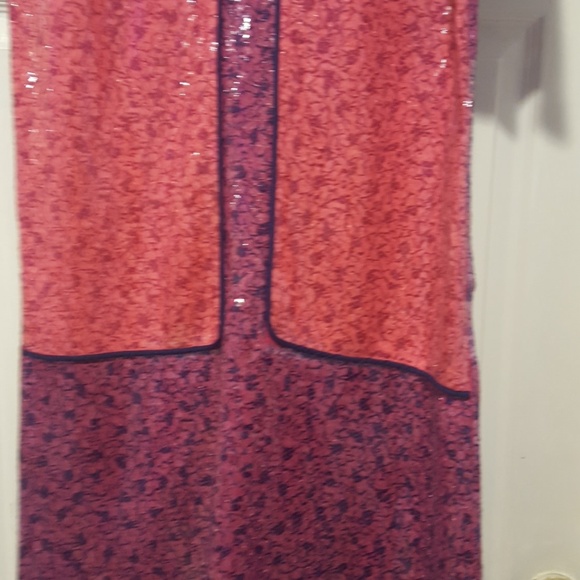 Dress - Picture 3 of 4